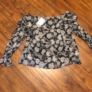 Soul cake BNWT floral off shoulder ruffle top